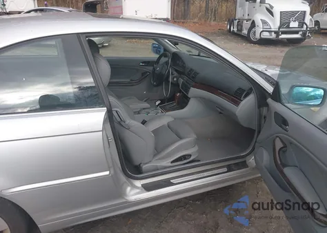 2004 BMW 325Ci z USA, uszkodzony, nr VIN WBABD33444PL03872